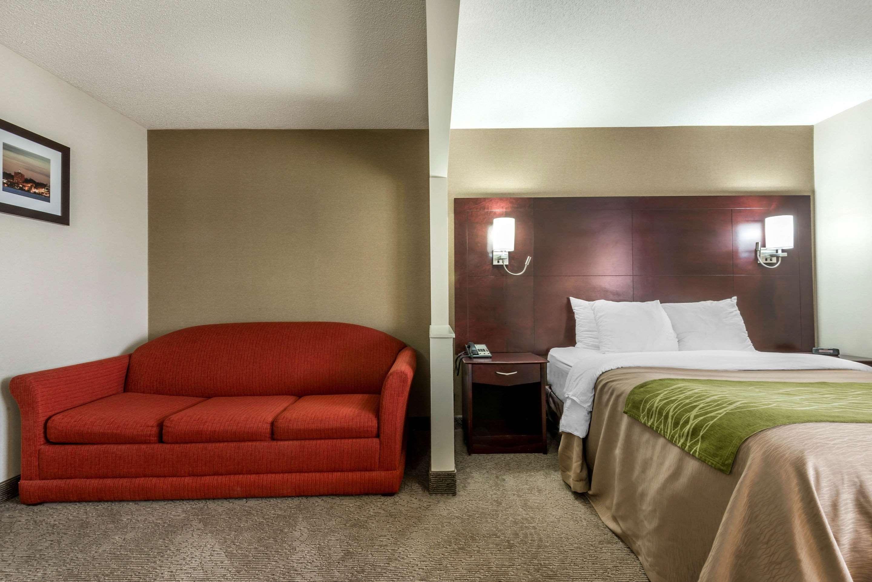 Comfort Inn & Suites Беррі Екстер'єр фото