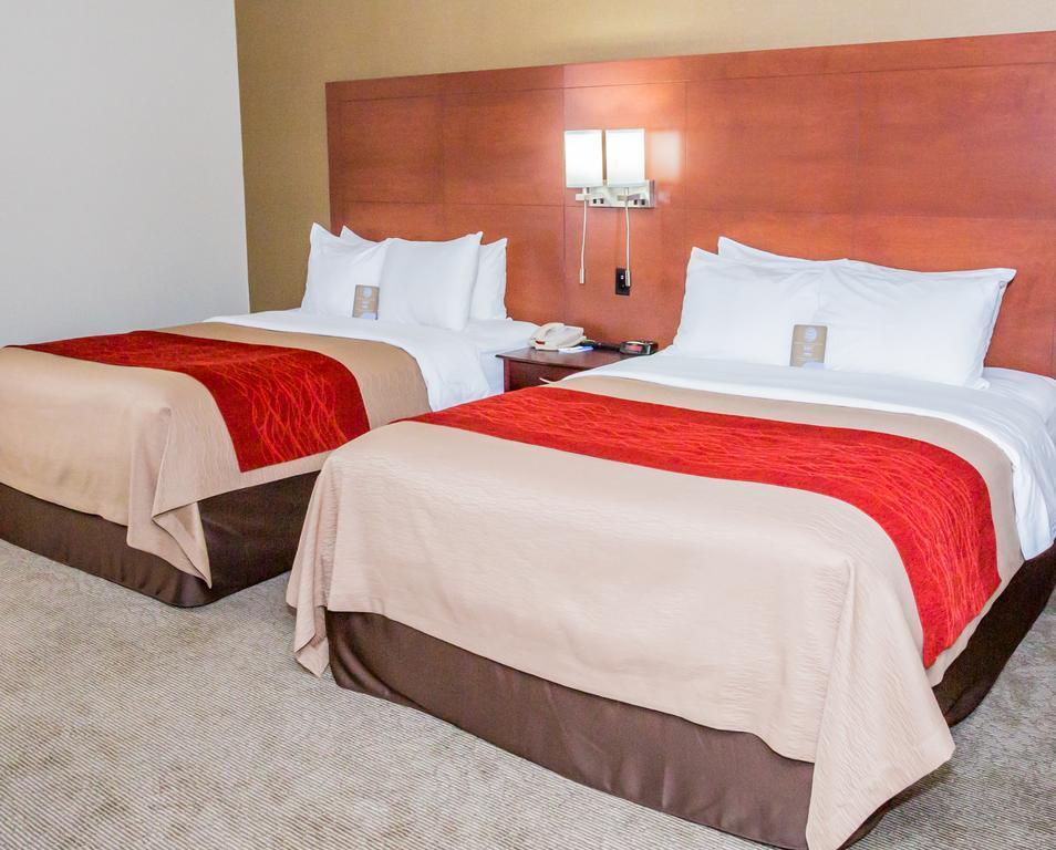 Comfort Inn & Suites Беррі Екстер'єр фото