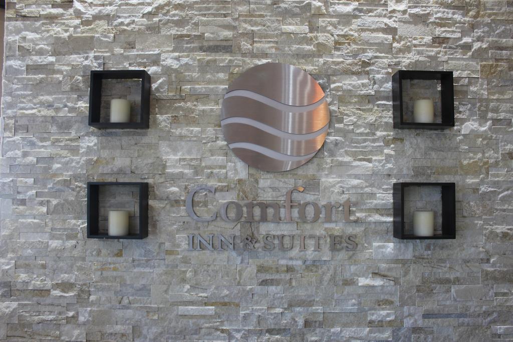 Comfort Inn & Suites Беррі Екстер'єр фото