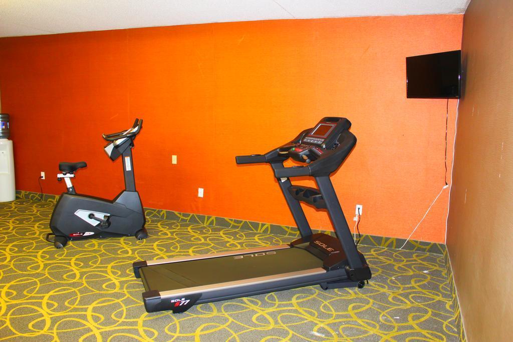 Comfort Inn & Suites Беррі Екстер'єр фото