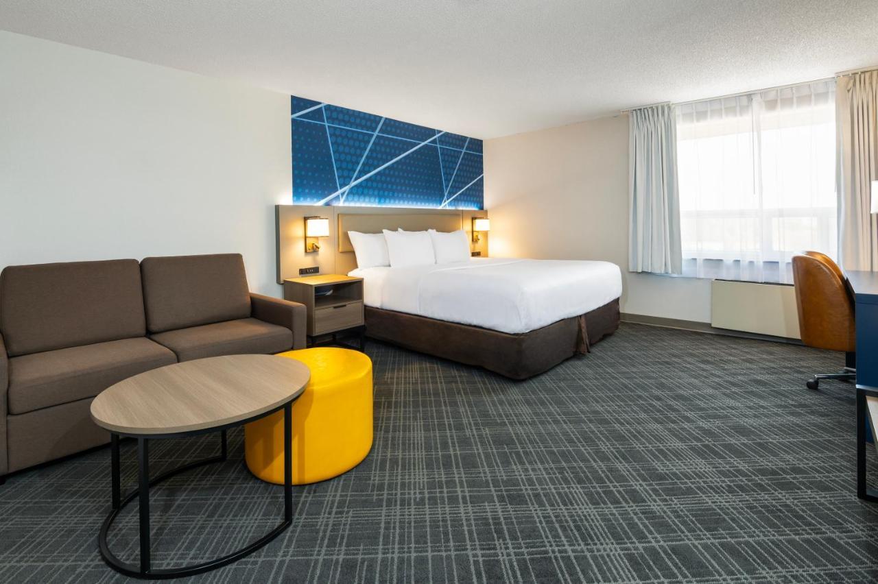 Comfort Inn & Suites Беррі Екстер'єр фото