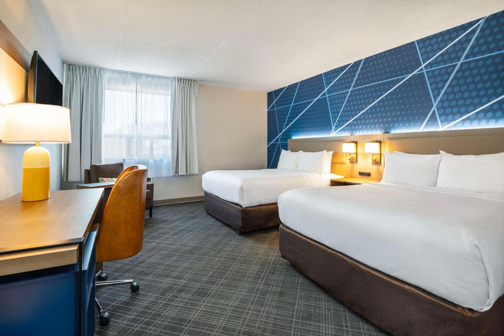 Comfort Inn & Suites Беррі Екстер'єр фото