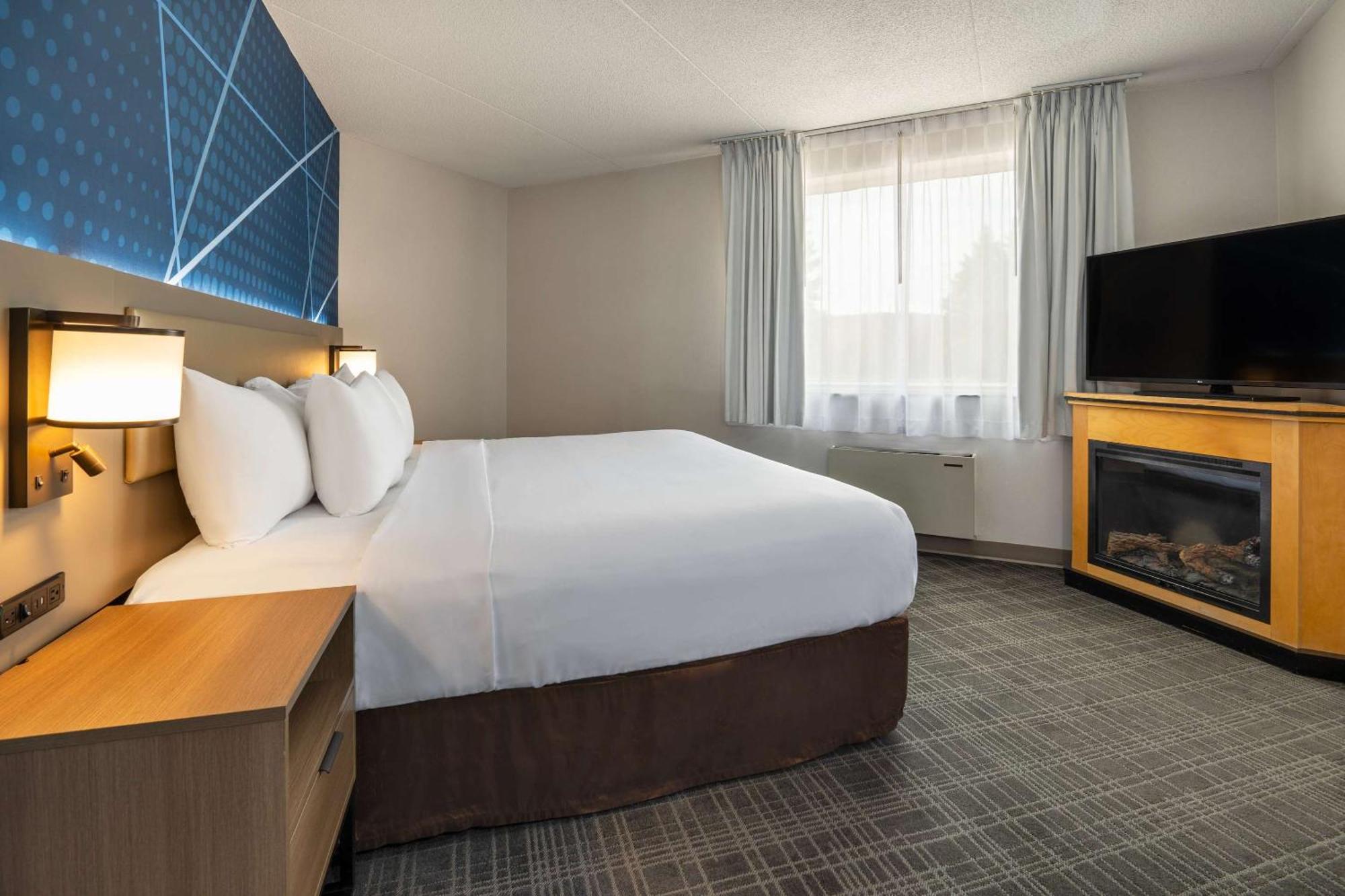 Comfort Inn & Suites Беррі Екстер'єр фото
