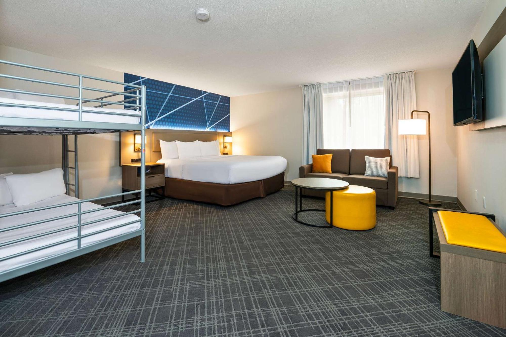 Comfort Inn & Suites Беррі Екстер'єр фото