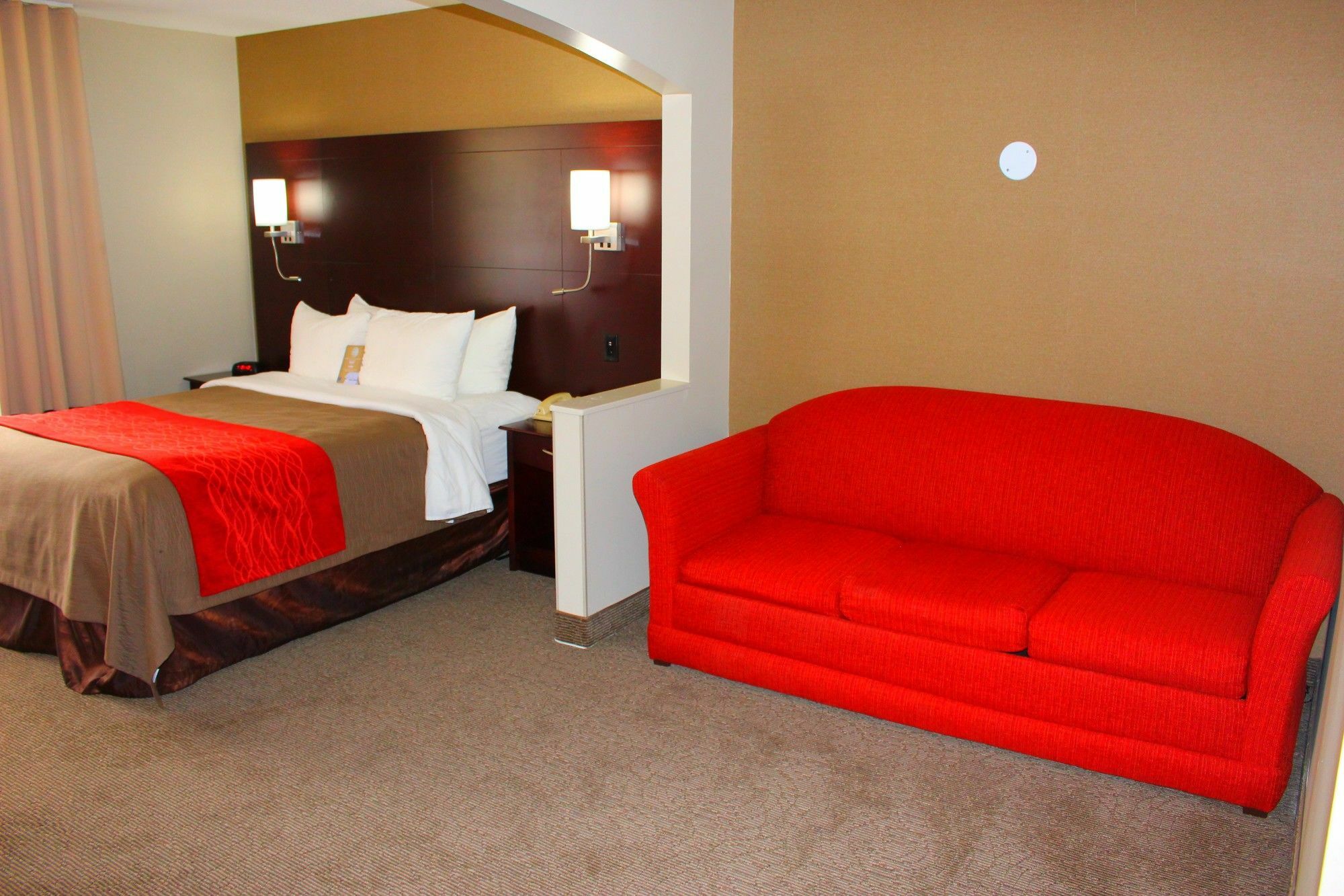 Comfort Inn & Suites Беррі Екстер'єр фото